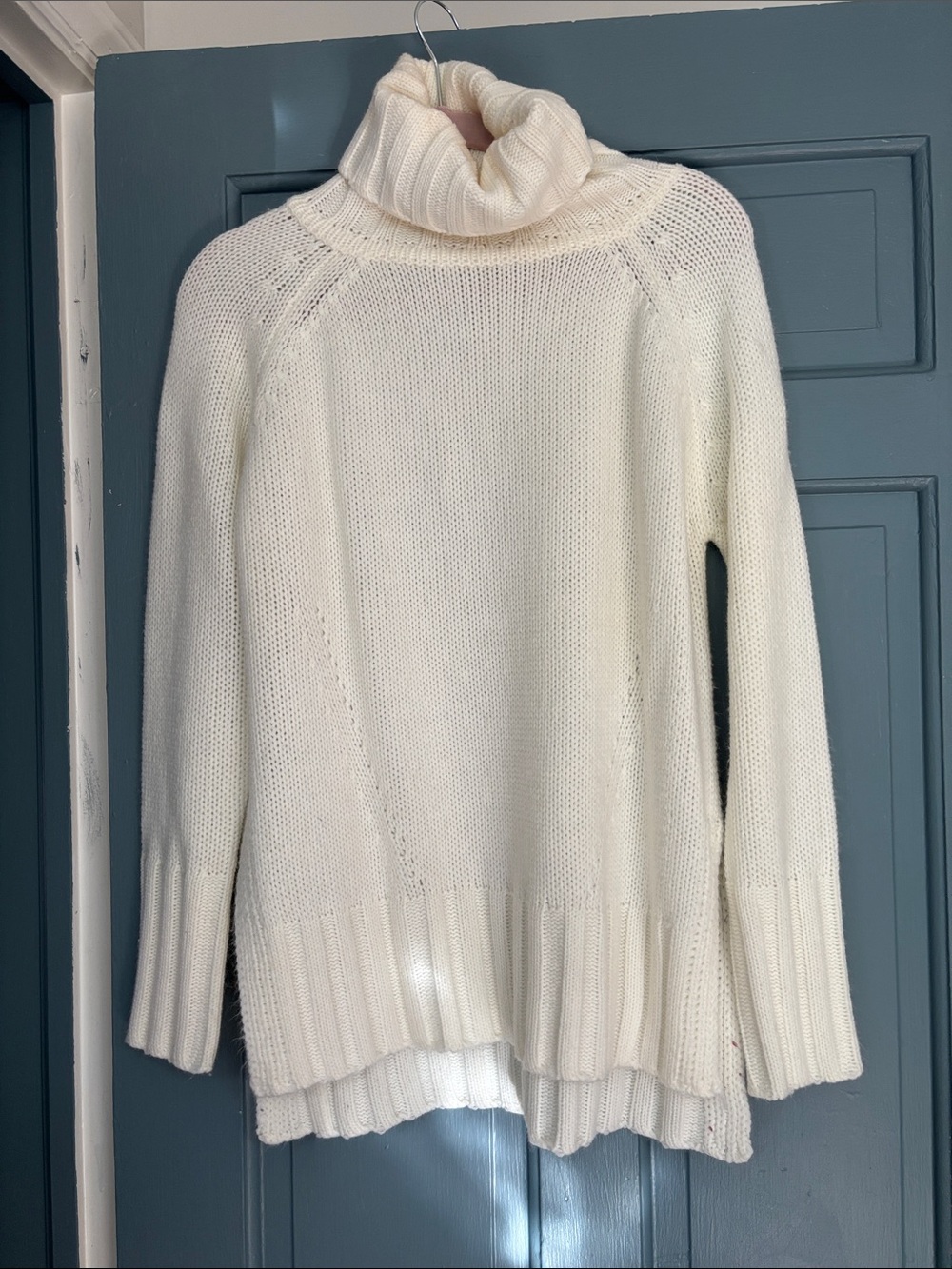Women's Cream Turtleneck Sweater - Cozy Ribbed Hem & Cowl Neck